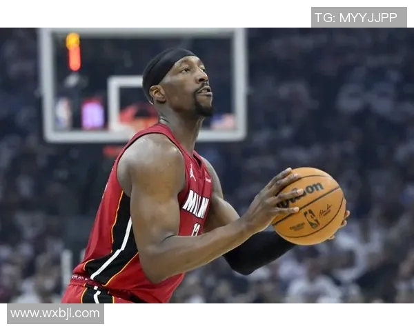 足球球星声音特点解析：从梅西到C罗的音调差异与个性表达